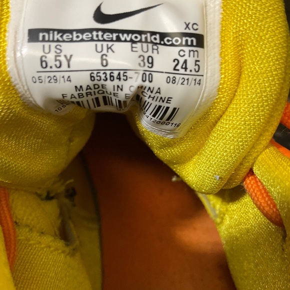 Nike LeBron Zoom Soldier 8 sneakers in a yellow and orange colorway. - Picture 6 of 6